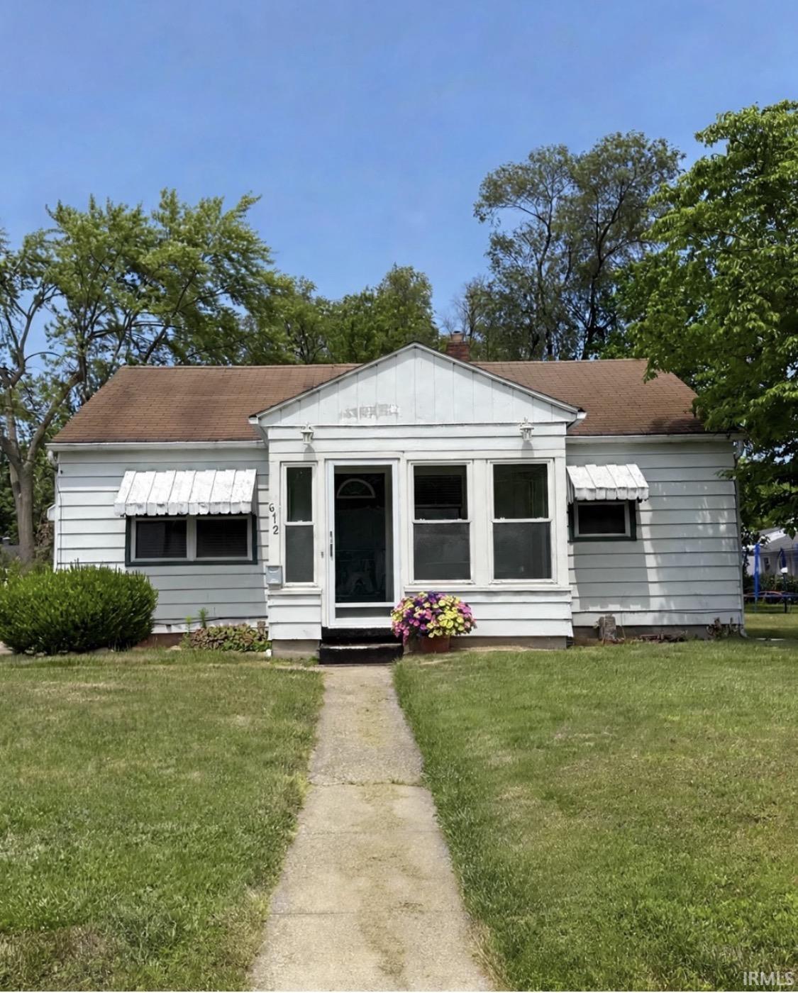 612 Sunset Avenue Elkhart IN 46514