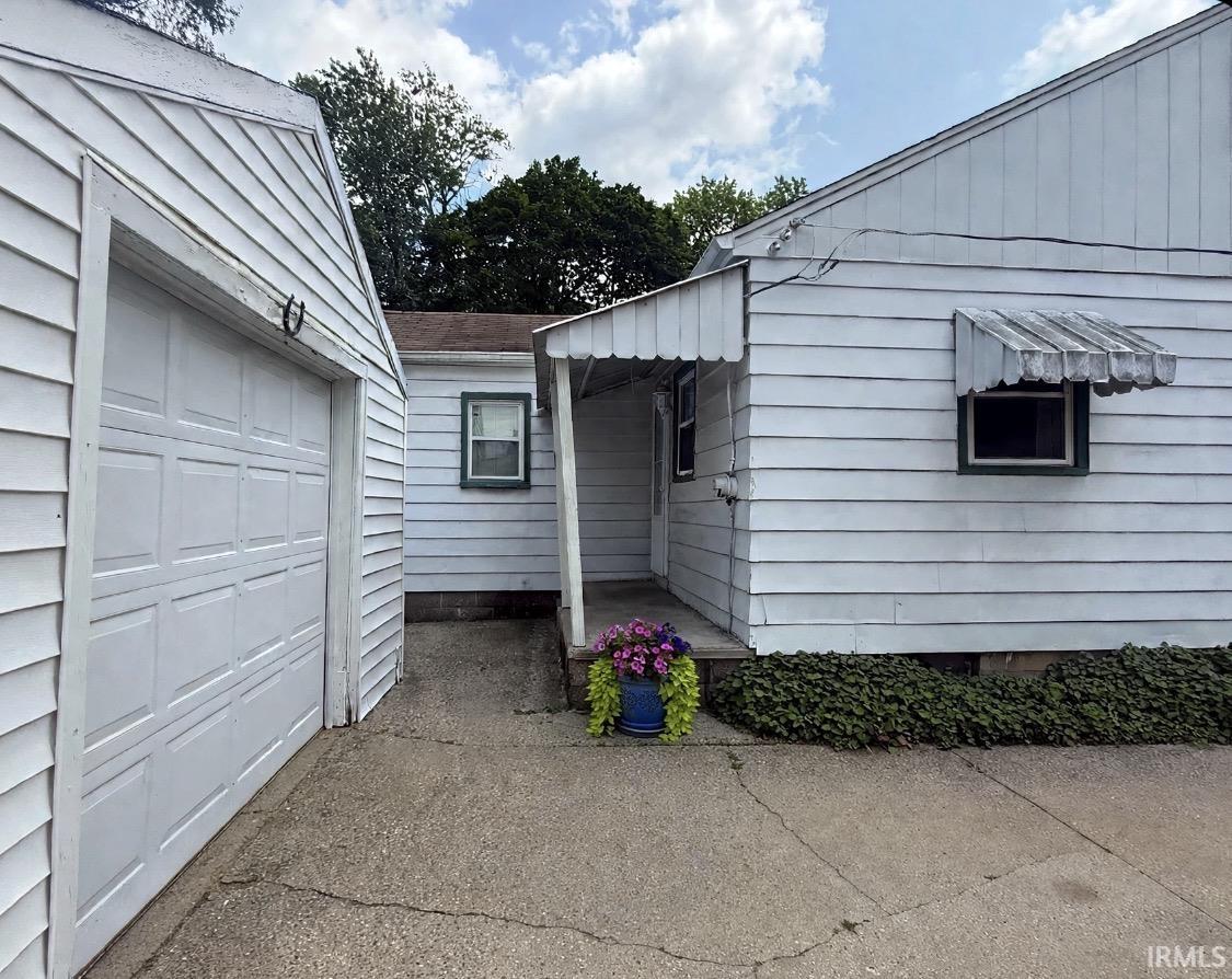 612 Sunset Avenue Elkhart IN 46514