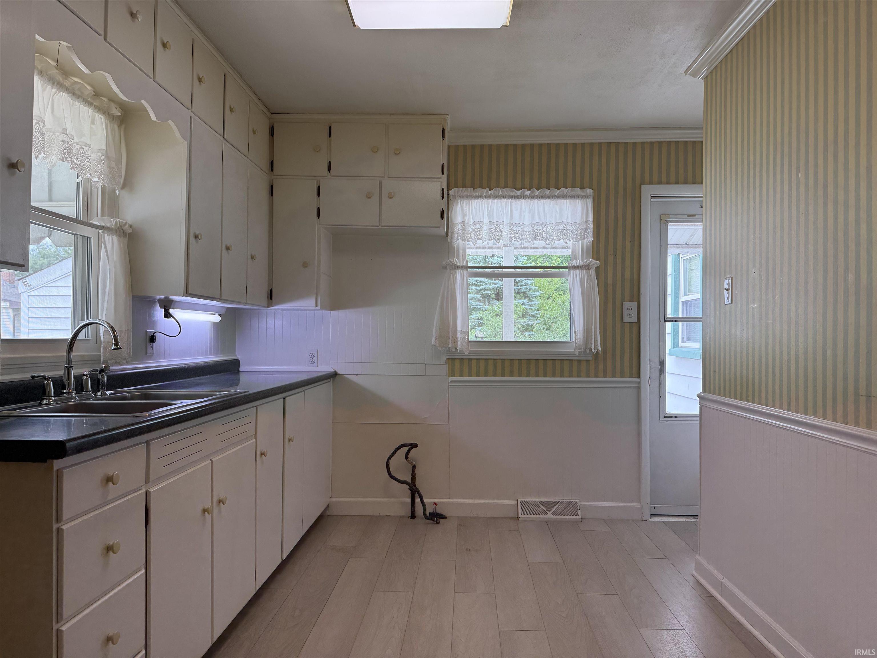 612 Sunset Avenue Elkhart IN 46514