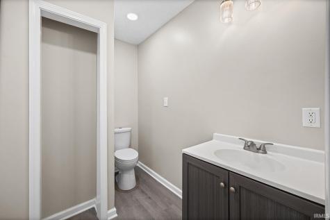 17 Brazos Circle Lafayette IN 47909