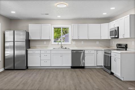 17 Brazos Circle Lafayette IN 47909