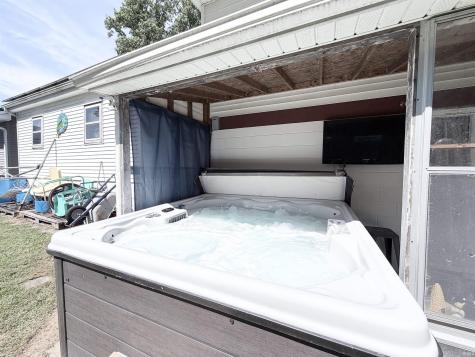 14977 12th Road Plymouth IN 46563