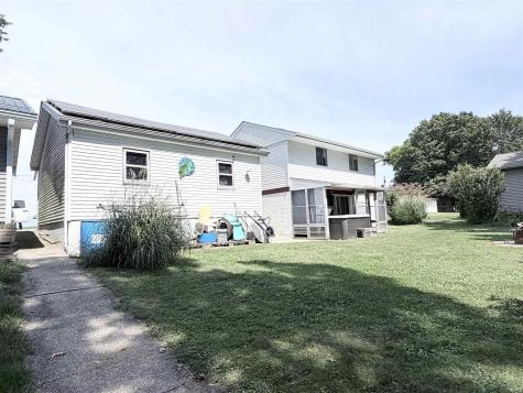 14977 12th Road Plymouth IN 46563