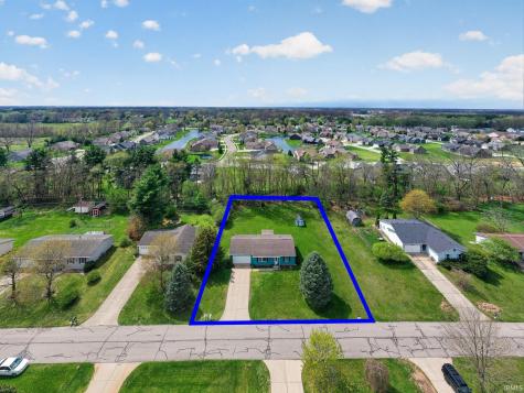 53601 Hyde Park Drive Bristol IN 46507