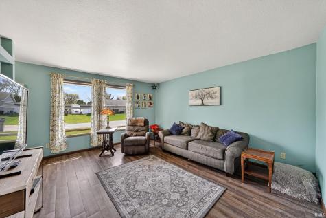 53601 Hyde Park Drive Bristol IN 46507