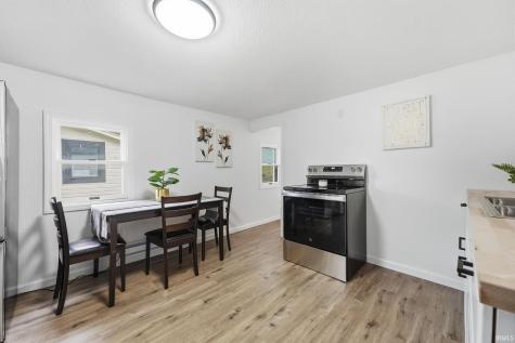 3240 W Shoreline Drive Columbia City IN 46725