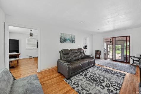 3320 Oakcrest Drive South Bend IN 46615
