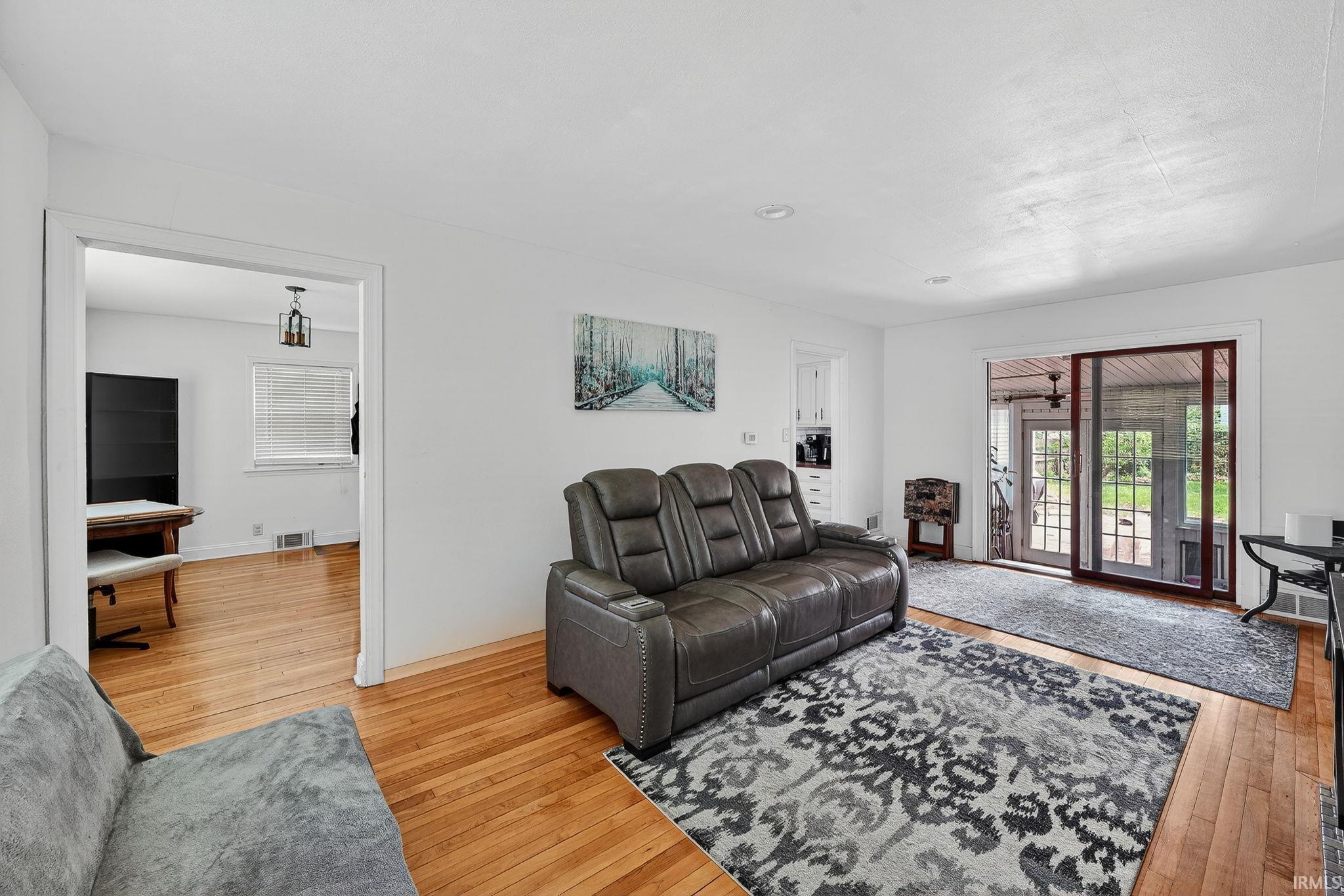 3320 Oakcrest Drive South Bend IN 46615