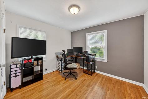 3320 Oakcrest Drive South Bend IN 46615