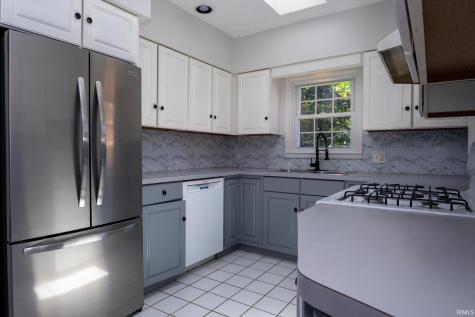 3211 E Gum Street Evansville IN 47714
