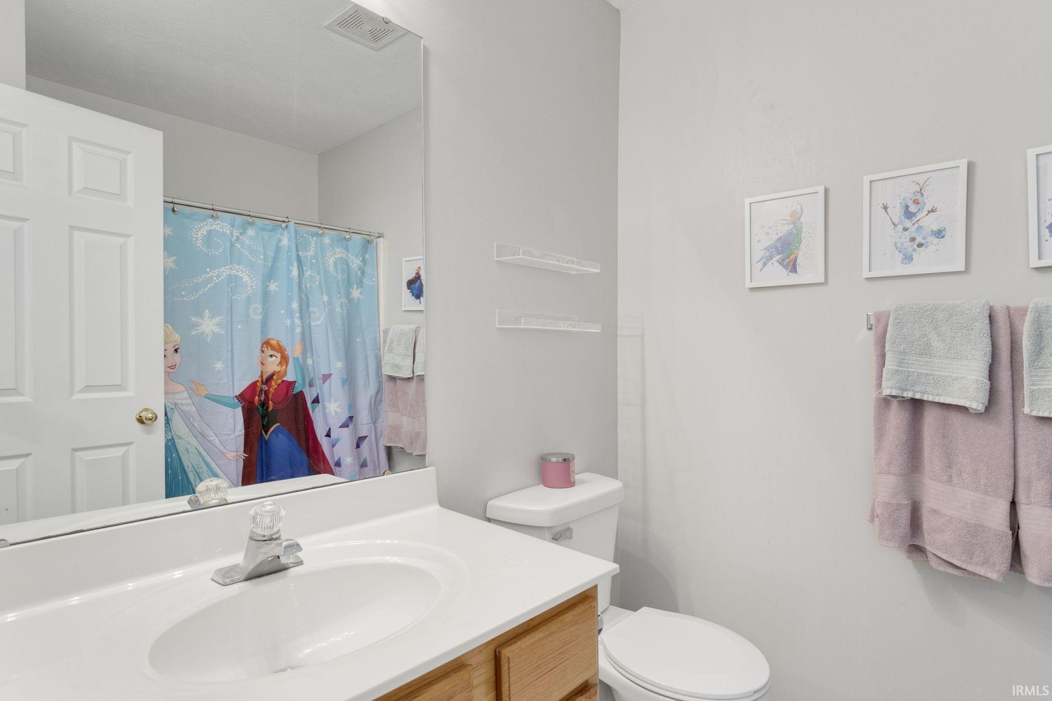 51997 Winter Glen Drive Granger IN 46530