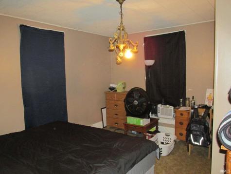 1006 N Wayne Street Warren IN 46792