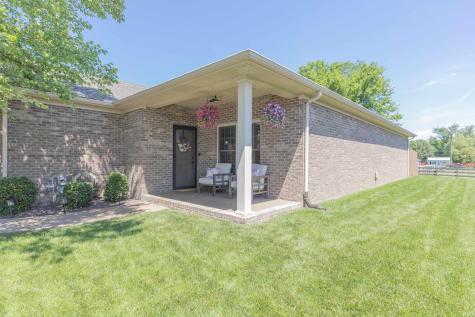 5018 Paddock Drive Evansville IN 47715