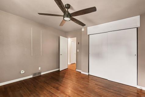 1824 Peachtree Lane South Bend IN 46617