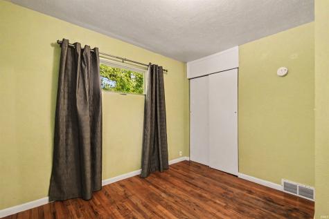 1824 Peachtree Lane South Bend IN 46617