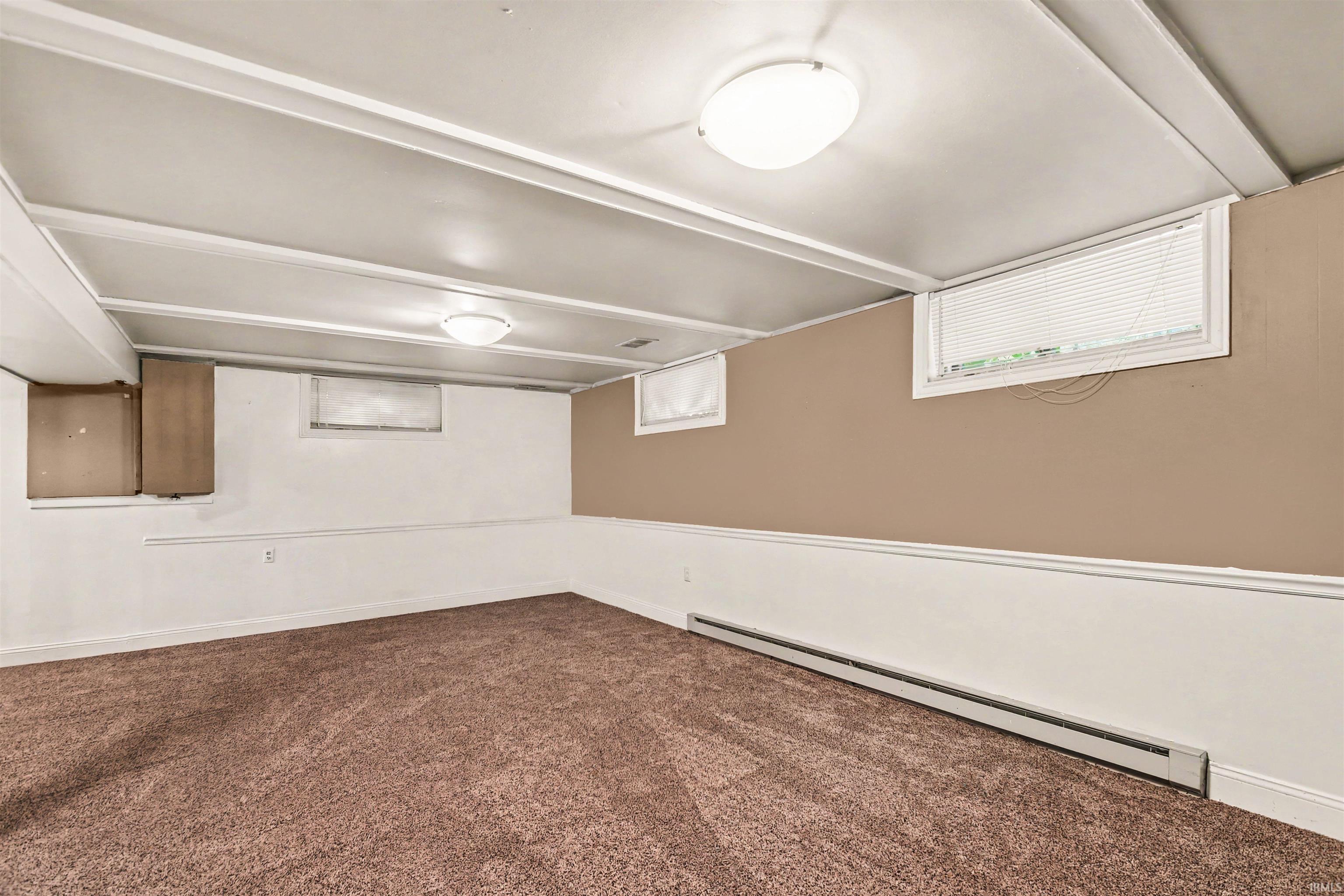 1824 Peachtree Lane South Bend IN 46617