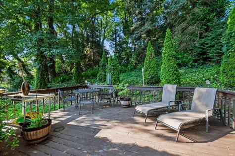1824 Peachtree Lane South Bend IN 46617