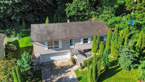 1824 Peachtree Lane South Bend IN 46617