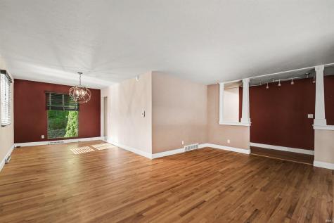 1824 Peachtree Lane South Bend IN 46617
