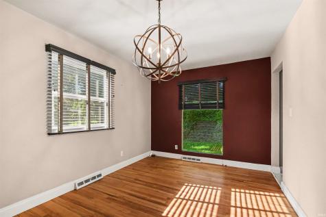 1824 Peachtree Lane South Bend IN 46617