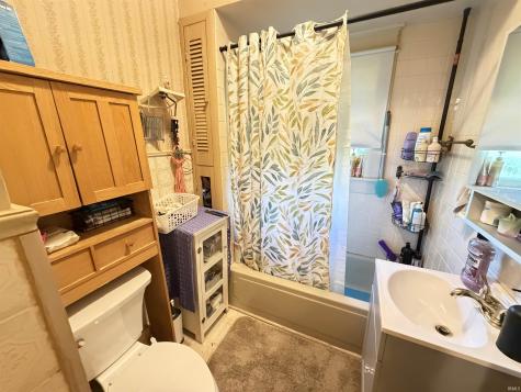 914 W Main Street Ellettsville IN 47429