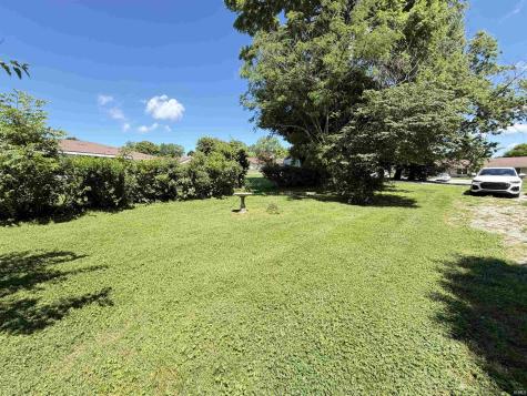 914 W Main Street Ellettsville IN 47429