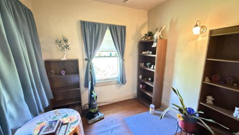 914 W Main Street Ellettsville IN 47429