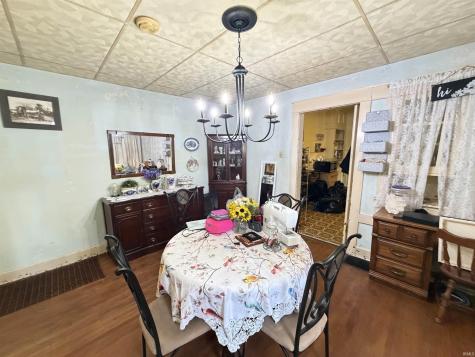 914 W Main Street Ellettsville IN 47429