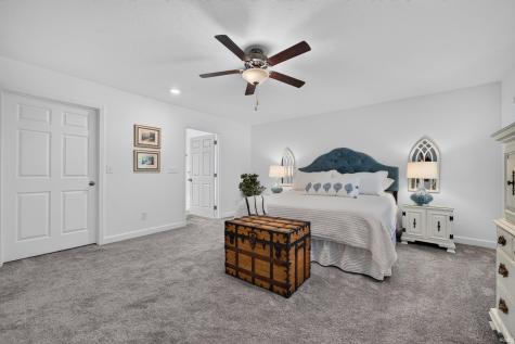 1913 N Sandal Wood Drive Yorktown IN 47396