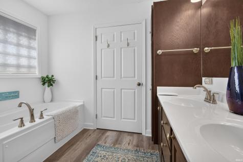 1913 N Sandal Wood Drive Yorktown IN 47396