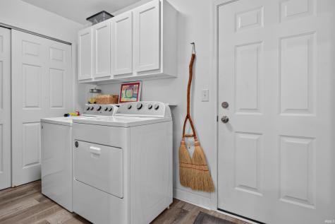 1913 N Sandal Wood Drive Yorktown IN 47396