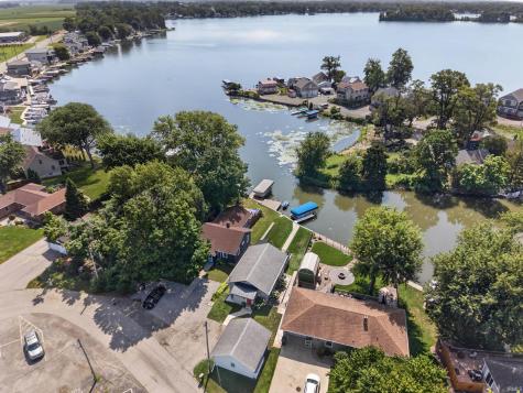 2139 Boulevard Street Rochester IN 46975