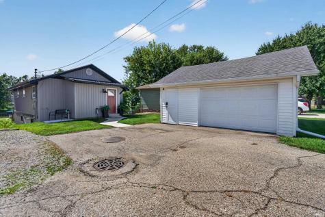 2139 Boulevard Street Rochester IN 46975