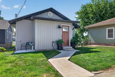2139 Boulevard Street Rochester IN 46975