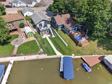 2139 Boulevard Street Rochester IN 46975