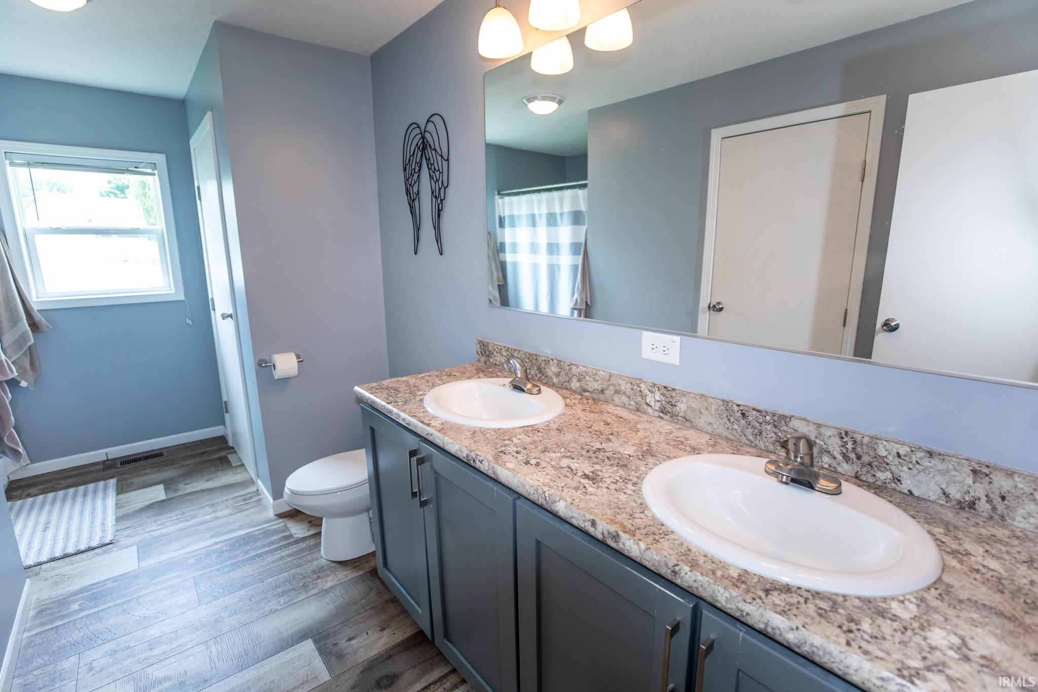 1169 E Portside Drive Warsaw IN 46582