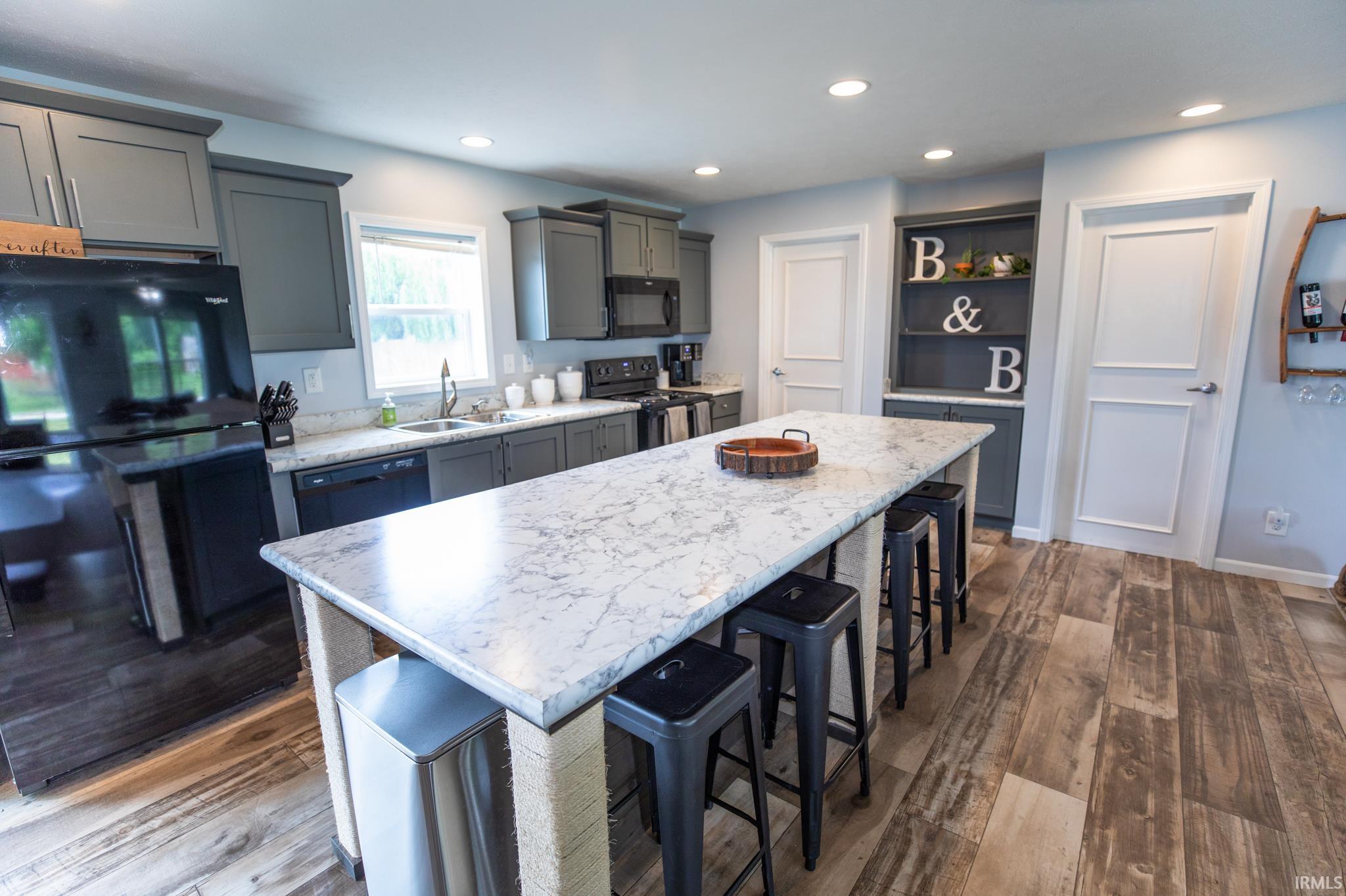 1169 E Portside Drive Warsaw IN 46582