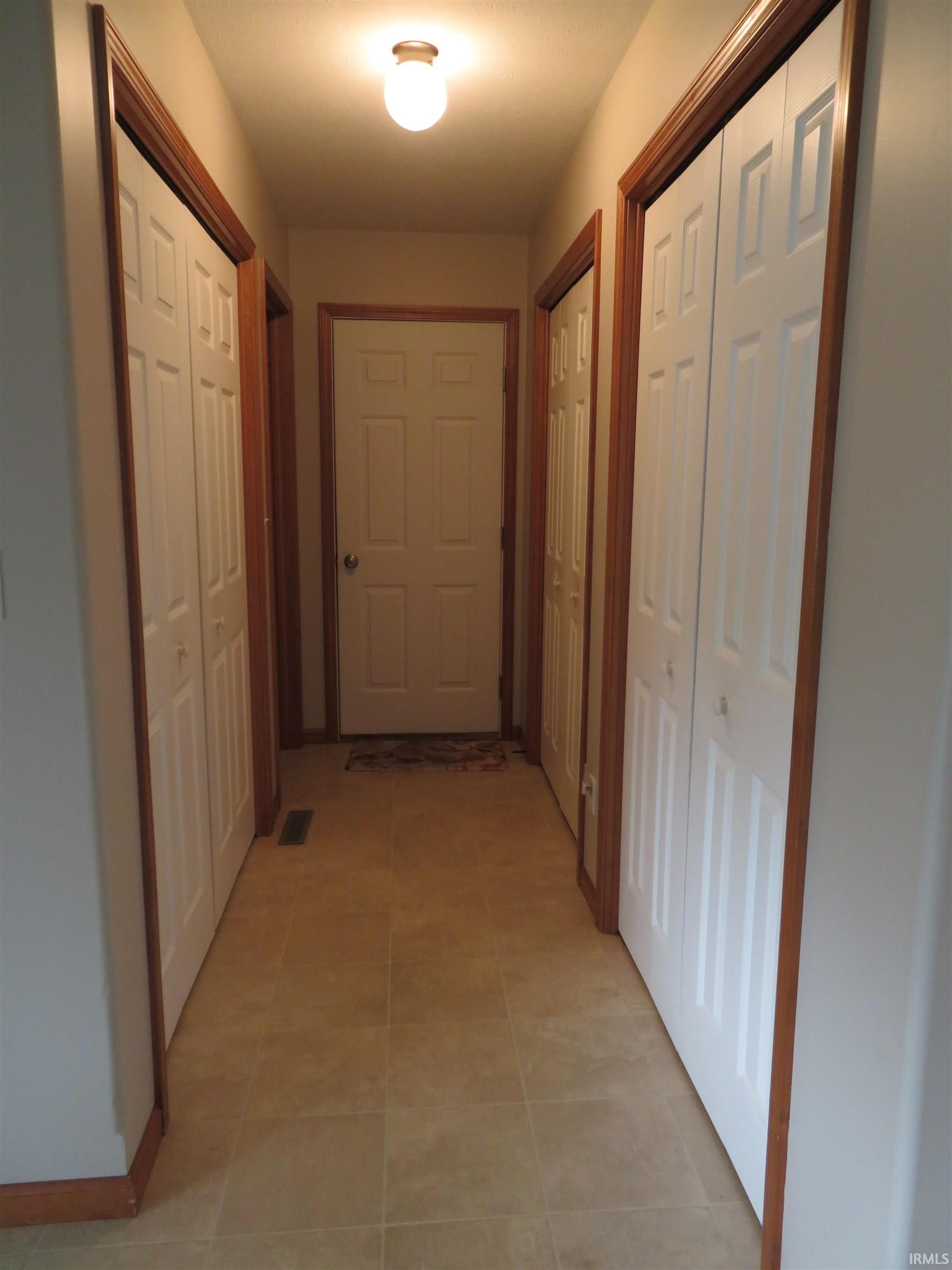 101 Hemsberd Street Middlebury IN 46540