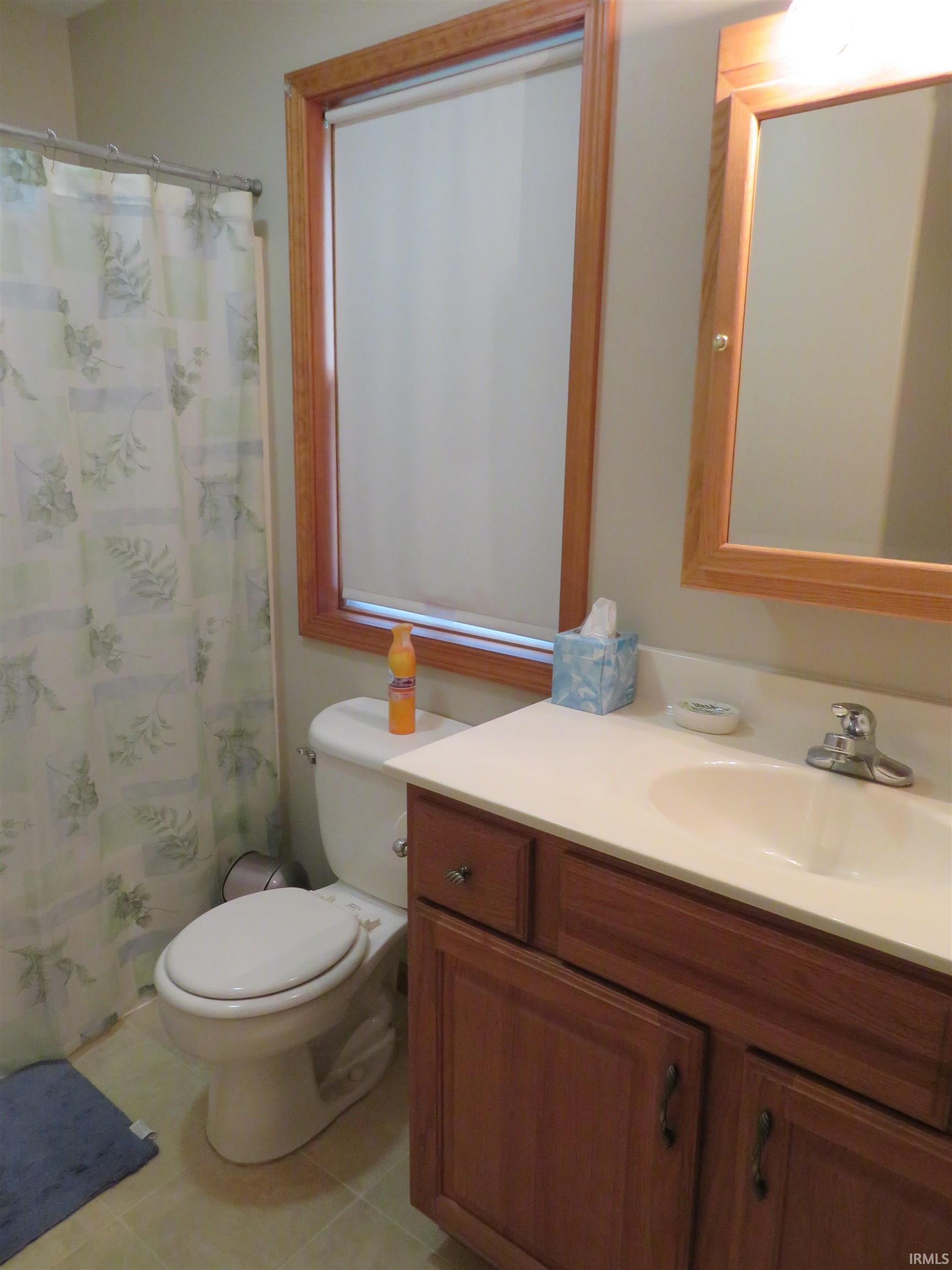 101 Hemsberd Street Middlebury IN 46540