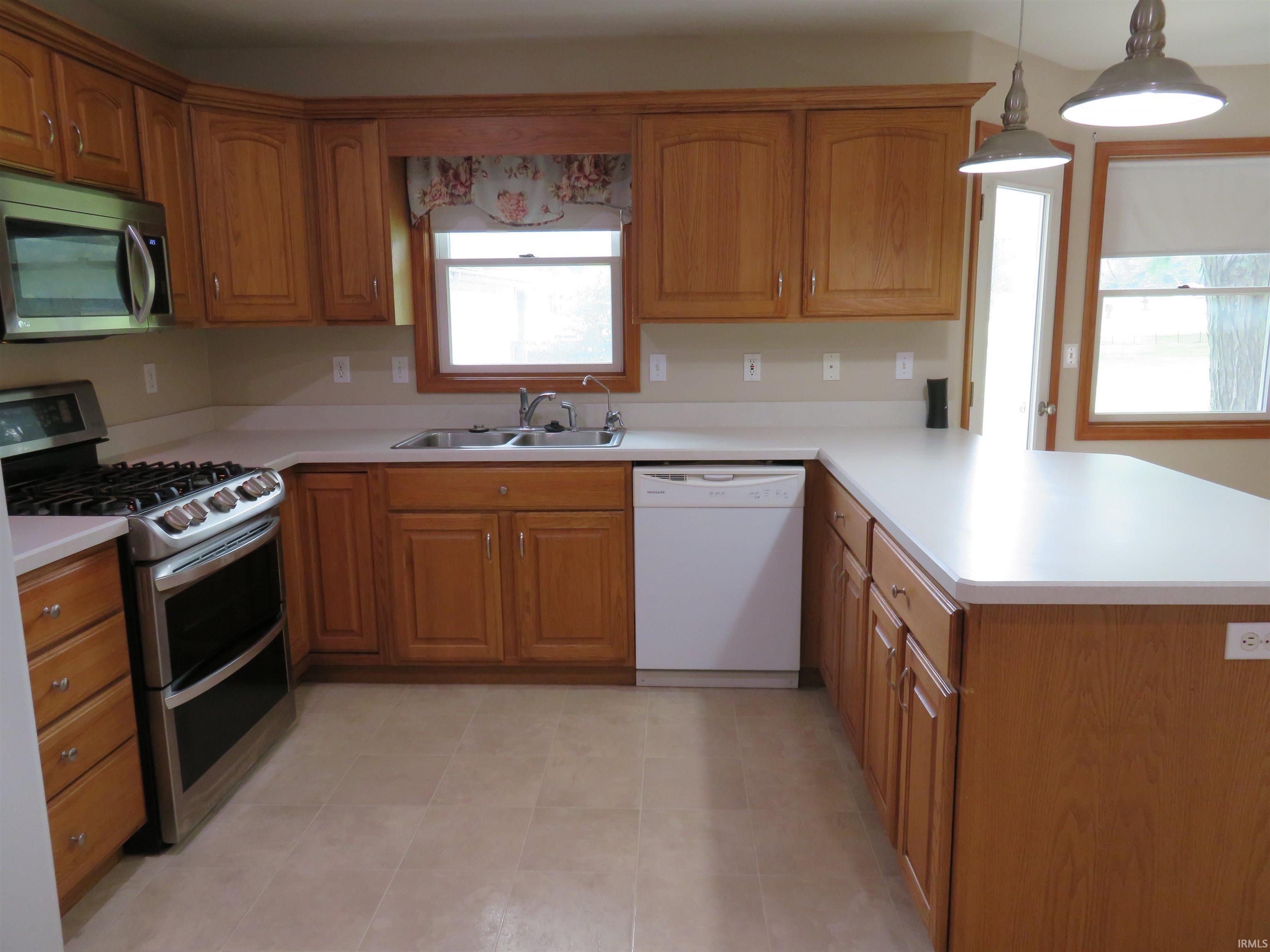 101 Hemsberd Street Middlebury IN 46540