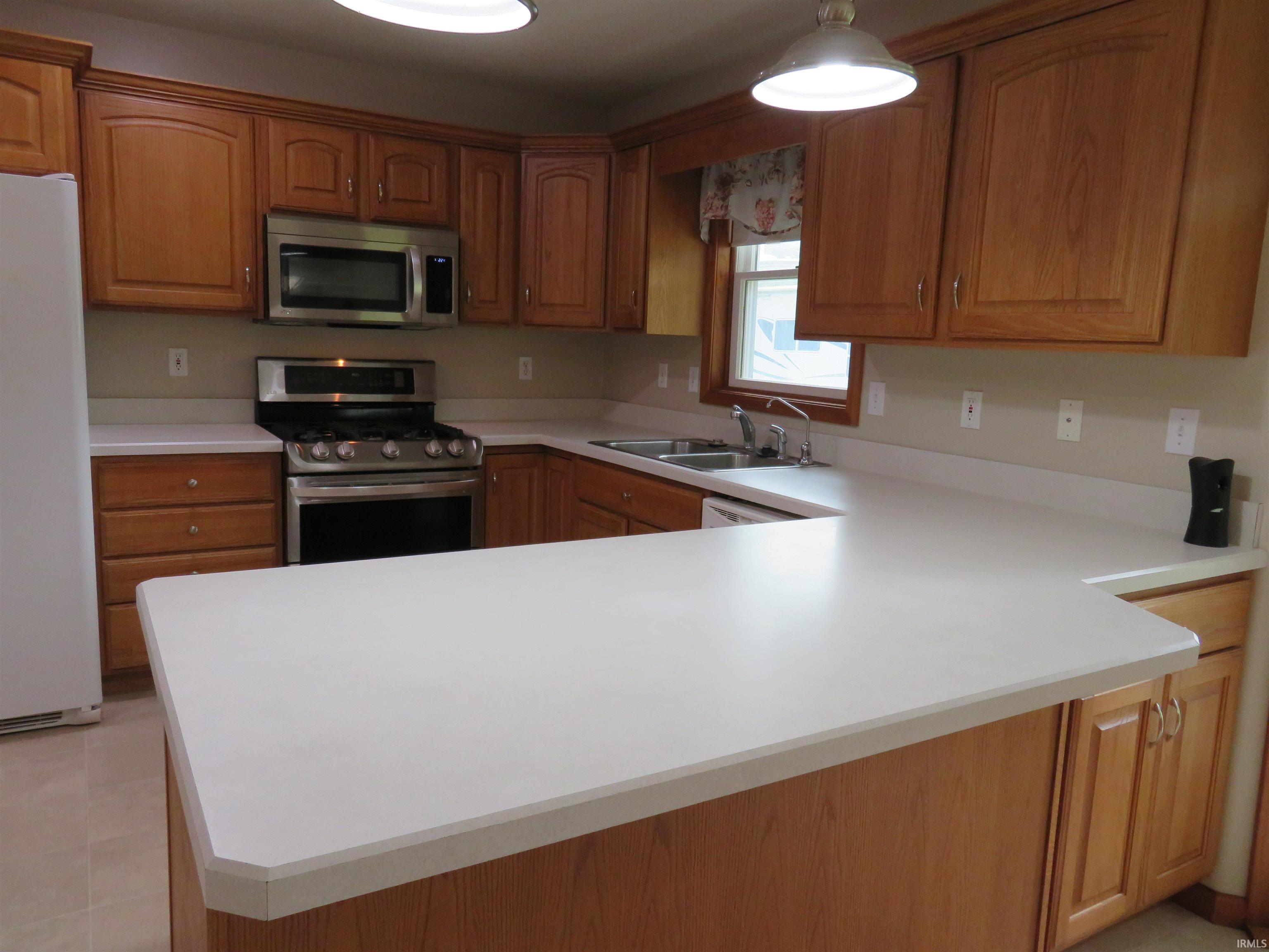 101 Hemsberd Street Middlebury IN 46540