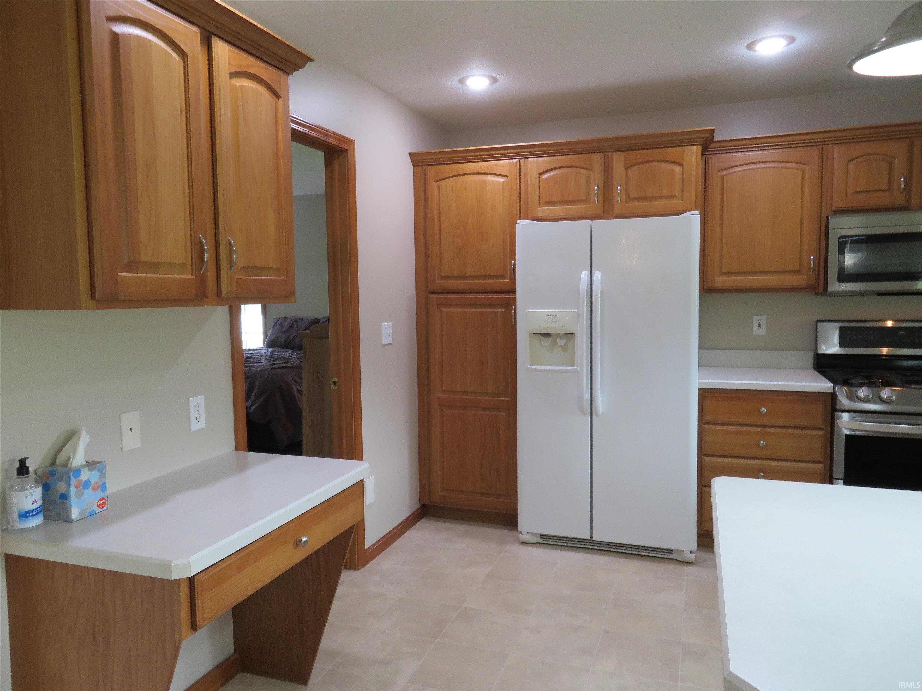 101 Hemsberd Street Middlebury IN 46540