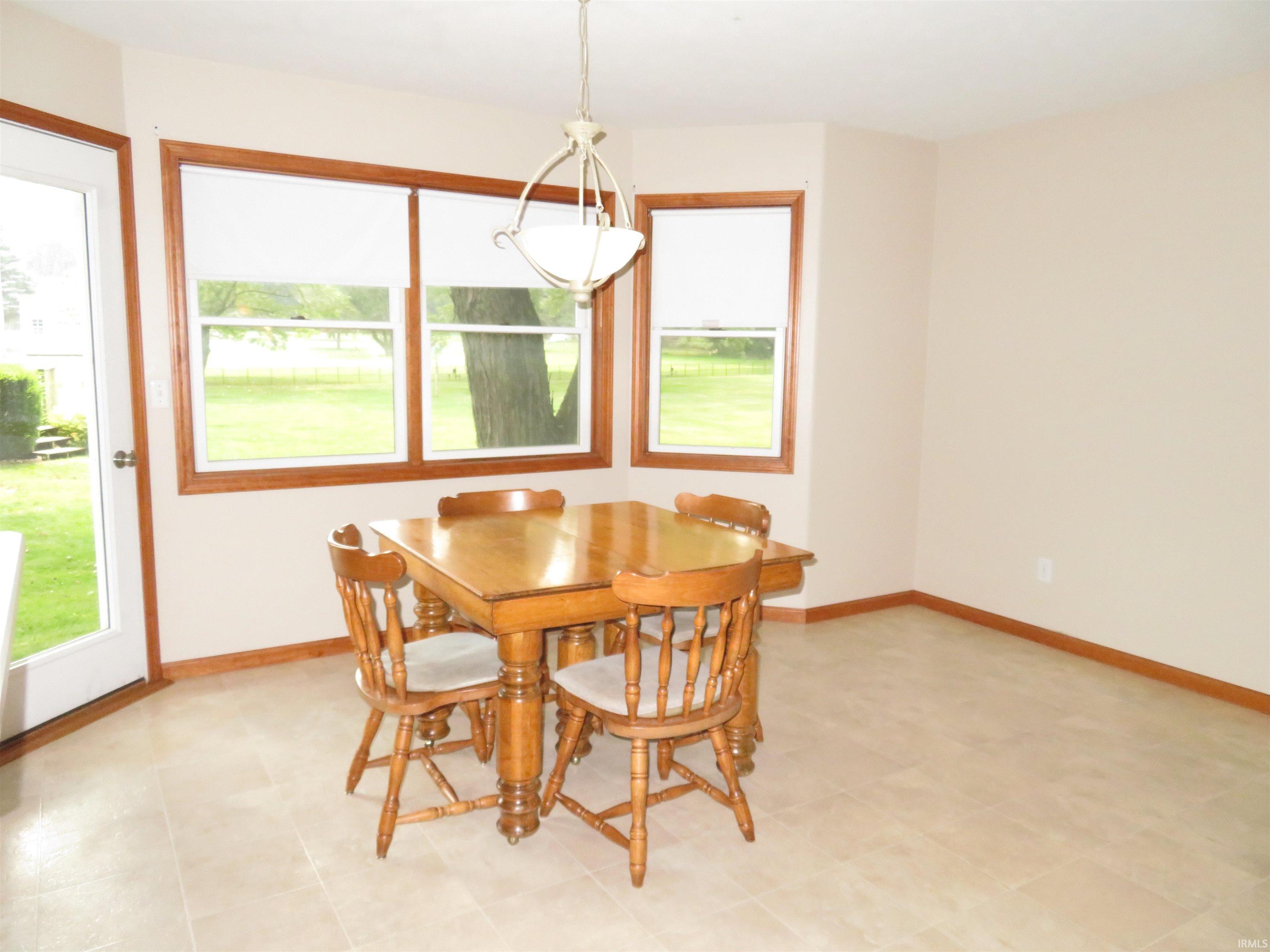 101 Hemsberd Street Middlebury IN 46540