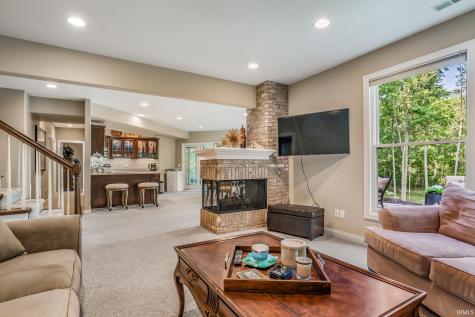 11130 Crosstree Court Fort Wayne IN 46814