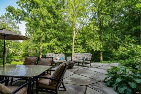 11130 Crosstree Court Fort Wayne IN 46814