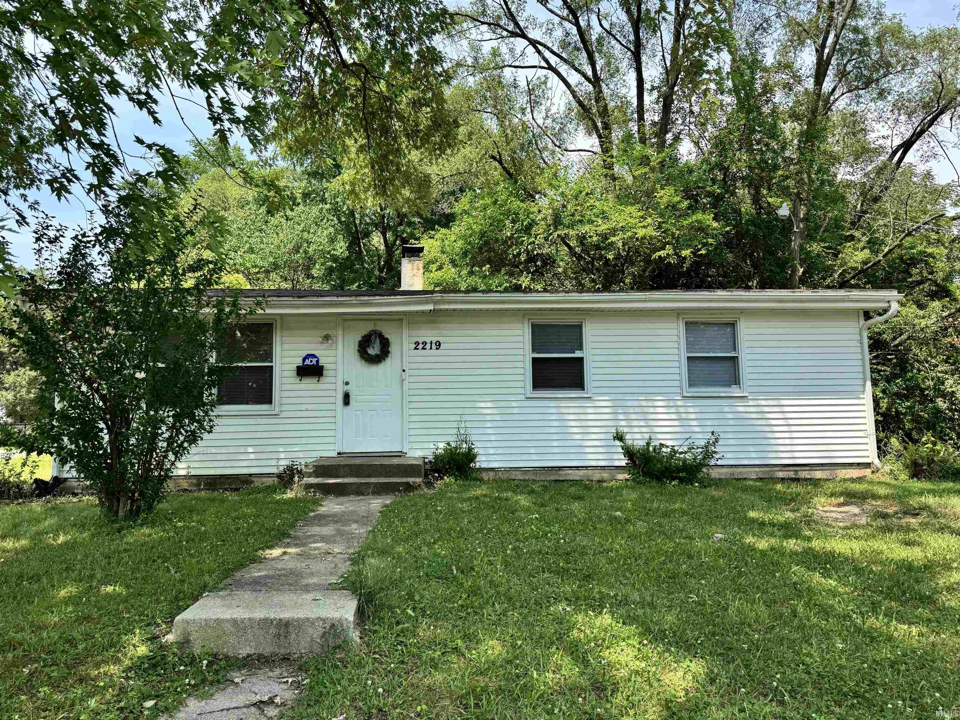 2219 W Bulla Street South Bend IN 46628