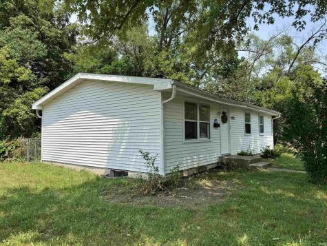 2219 W Bulla Street South Bend IN 46628