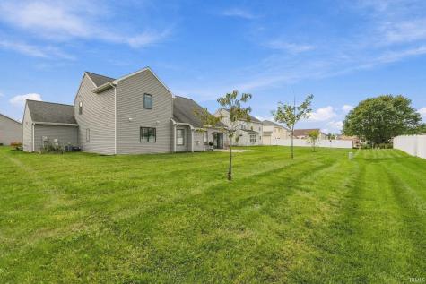 9682 Banbury Trail Fort Wayne IN 46818