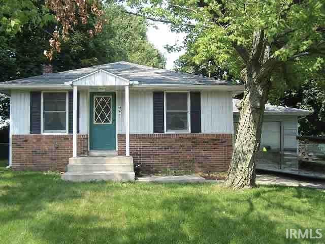 423 E Main Street Millersburg IN 46543