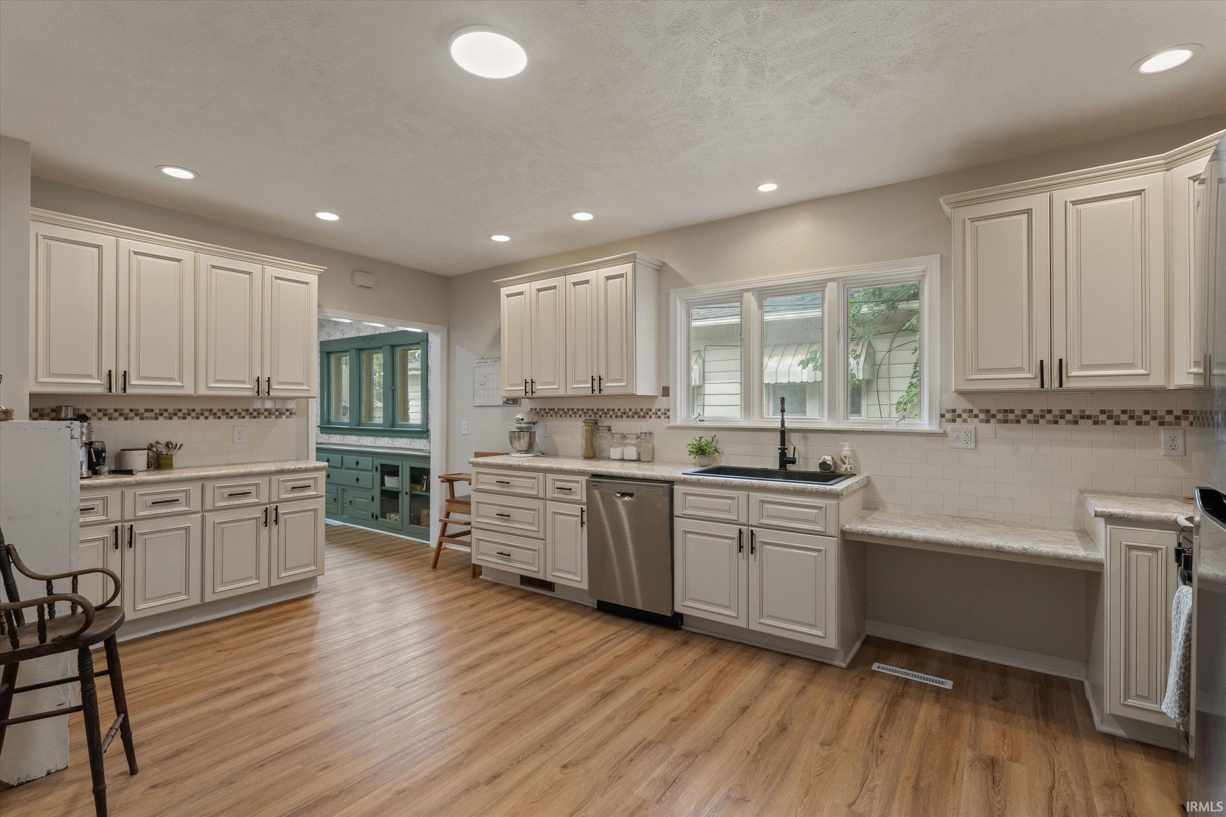 930 S 28th Street South Bend IN 46615